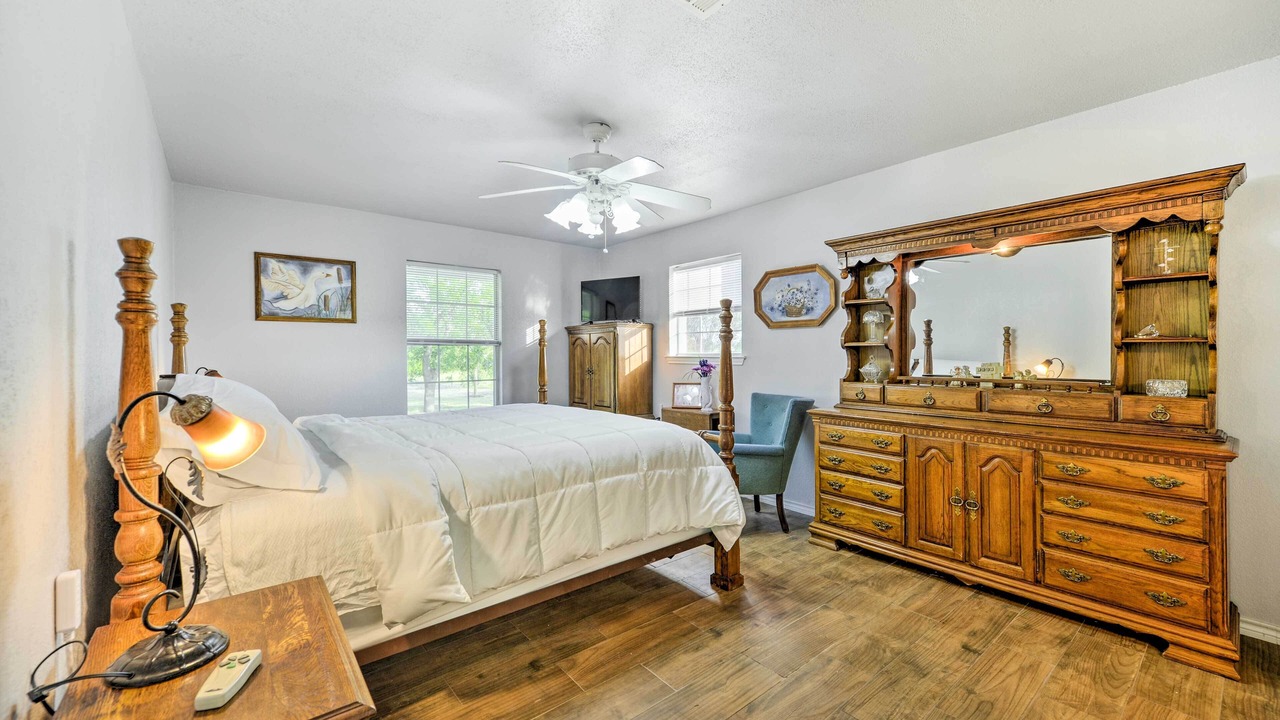 Photo of Bedroom in Moody