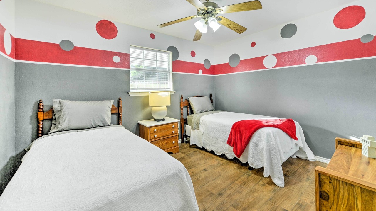 Photo of Others in Moody