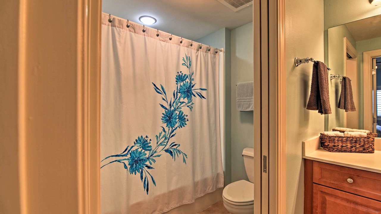 Photo of Bathroom in Holiday Isle