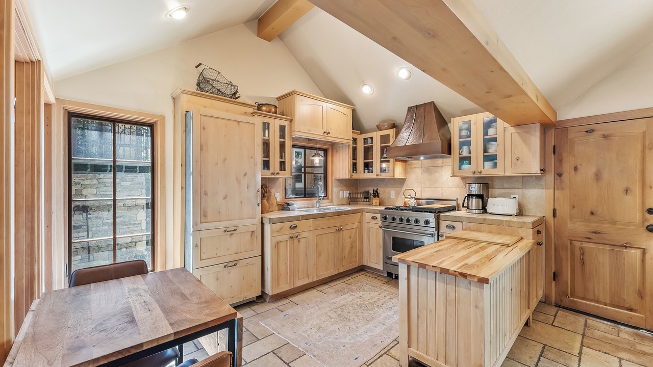 Photo of Kitchen in Sundance