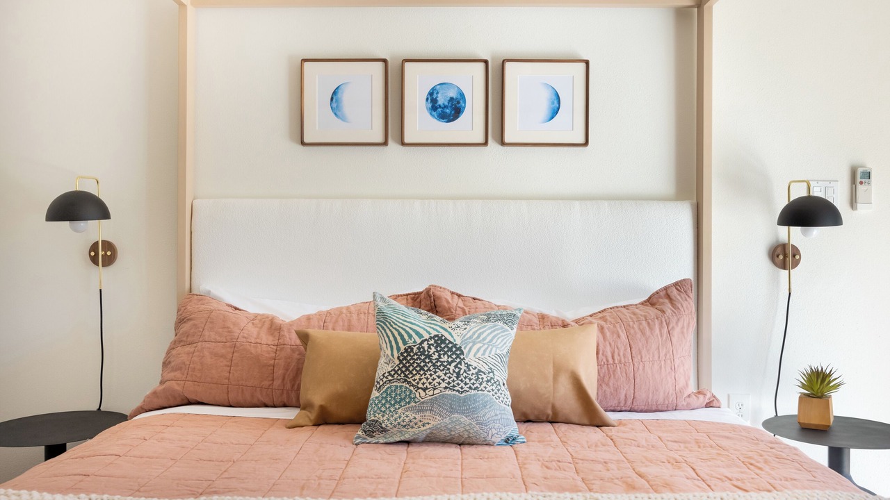 Photo of Bedroom in Magnesia Falls Cove