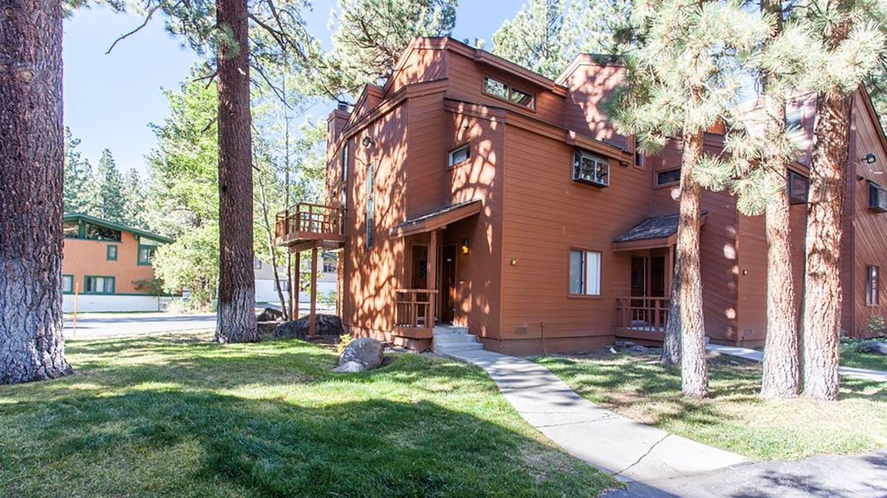 Photo of Others in Mammoth Lakes