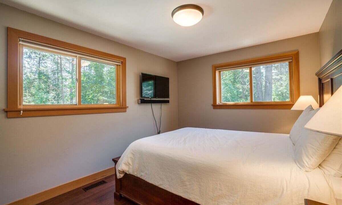 Photo of Bedroom in Leavenworth