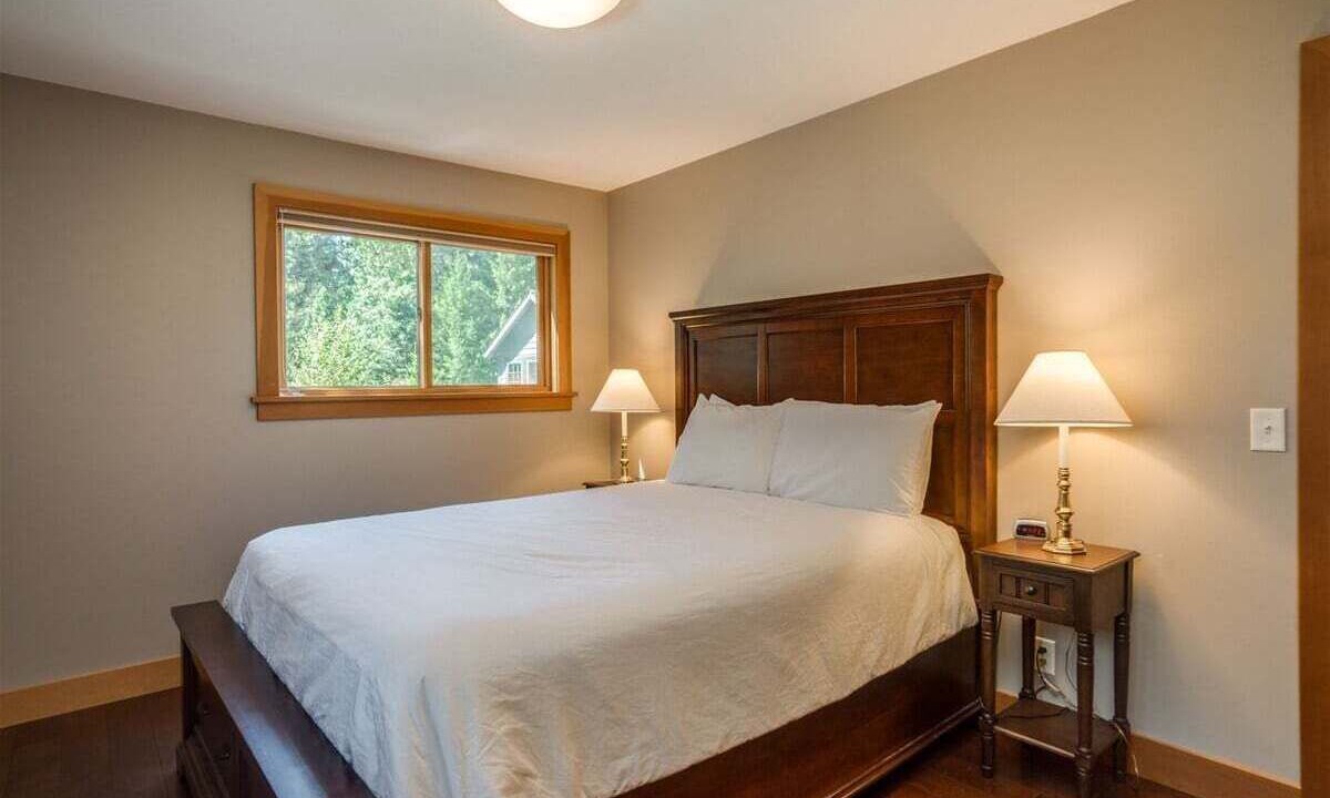 Photo of Bedroom in Leavenworth