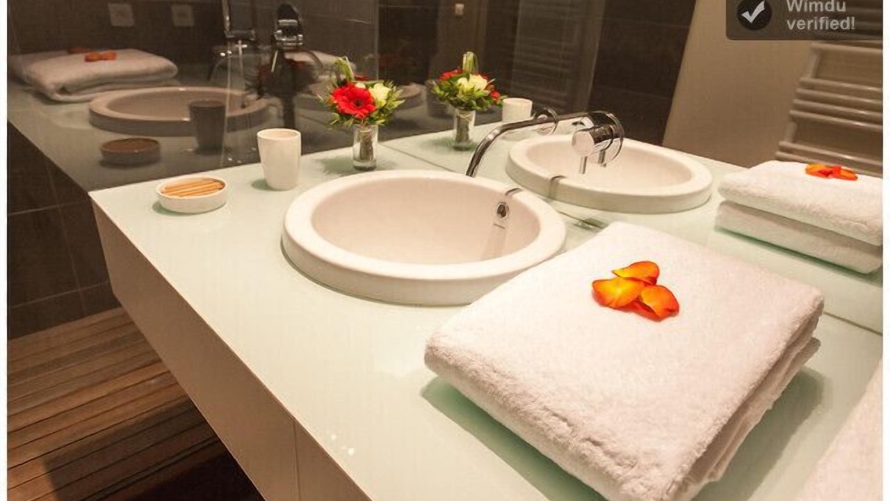 Photo of Bathroom in Quartier du Mail