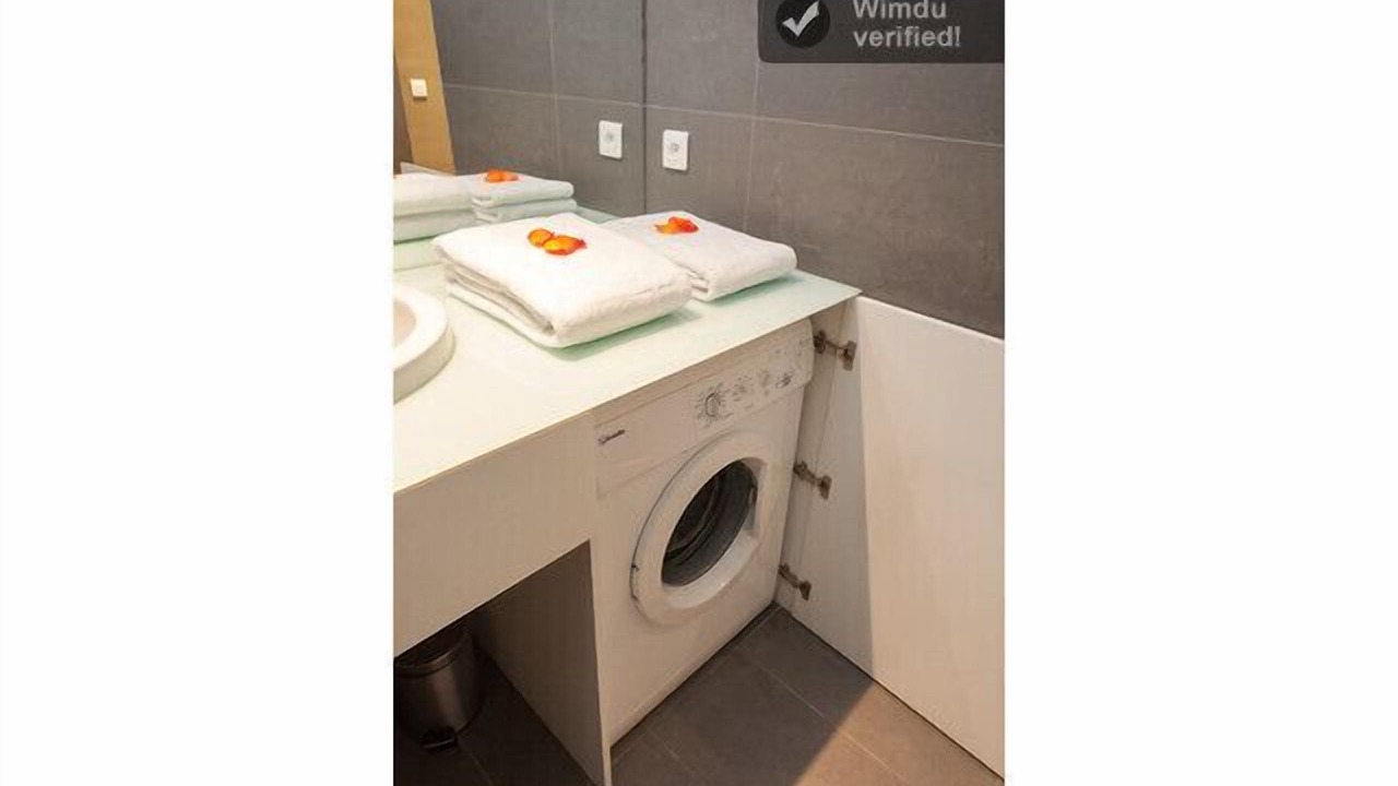 Photo of Bathroom in Quartier du Mail