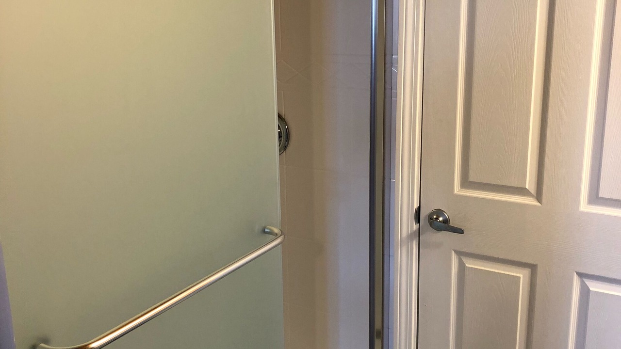 Photo of Bathroom in York Beach
