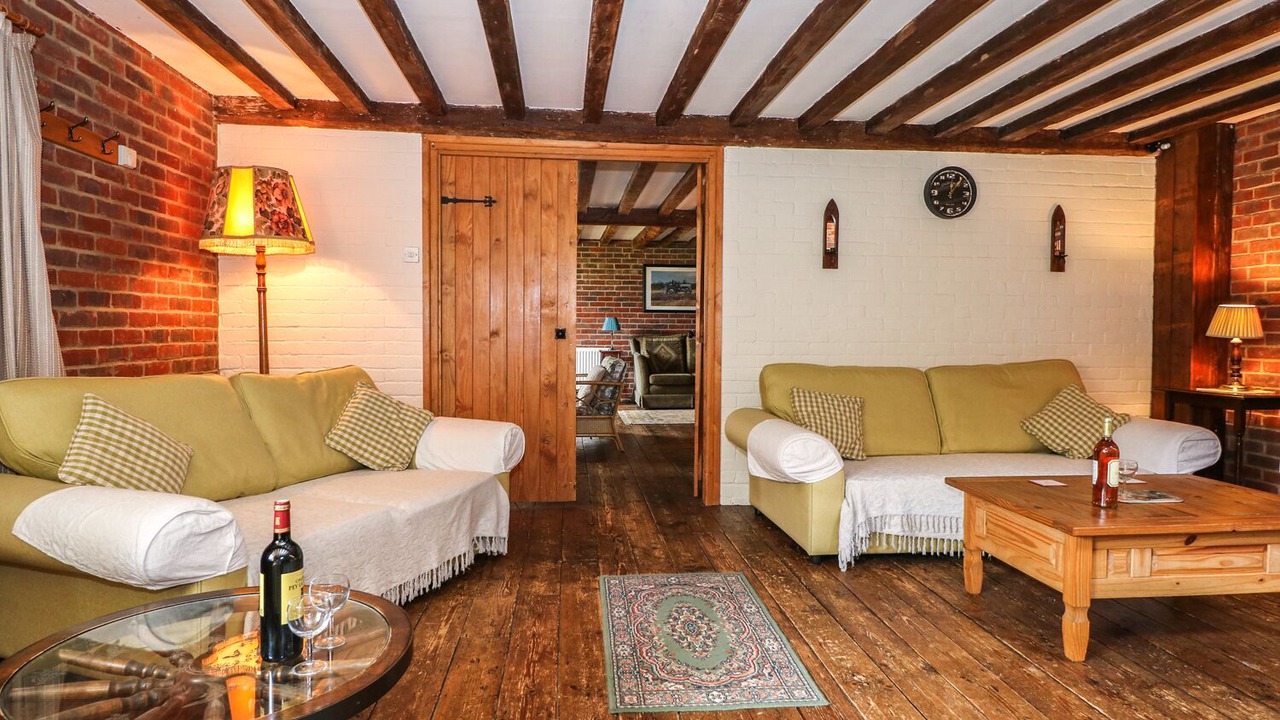 Photo of Livingroom in East Tytherley