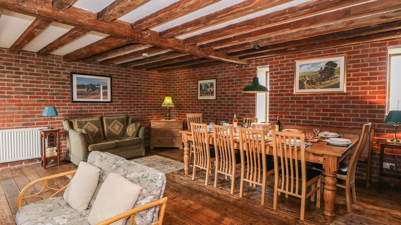 Photo of Livingroom in East Tytherley