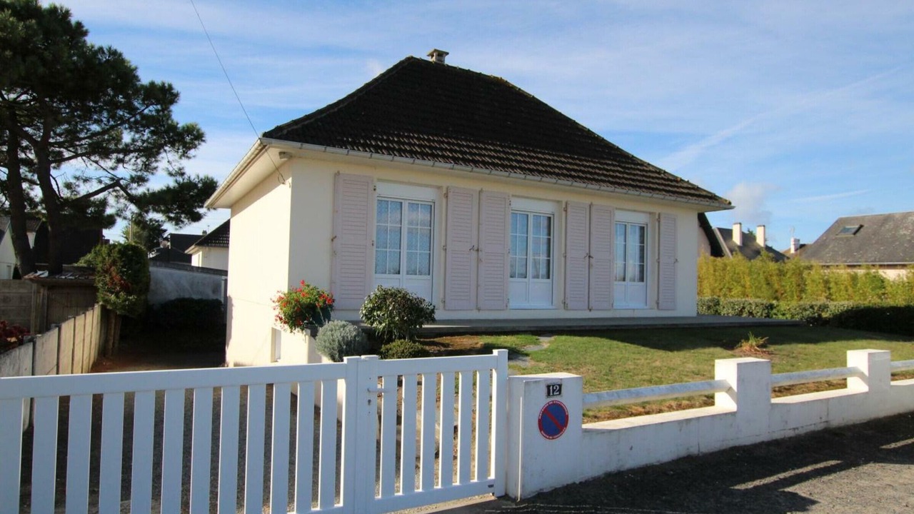 Photo of Outdoor in Saint-Martin de Brehal