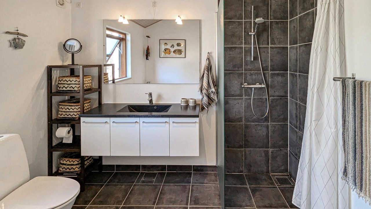 Photo of Bathroom in Aalbaek