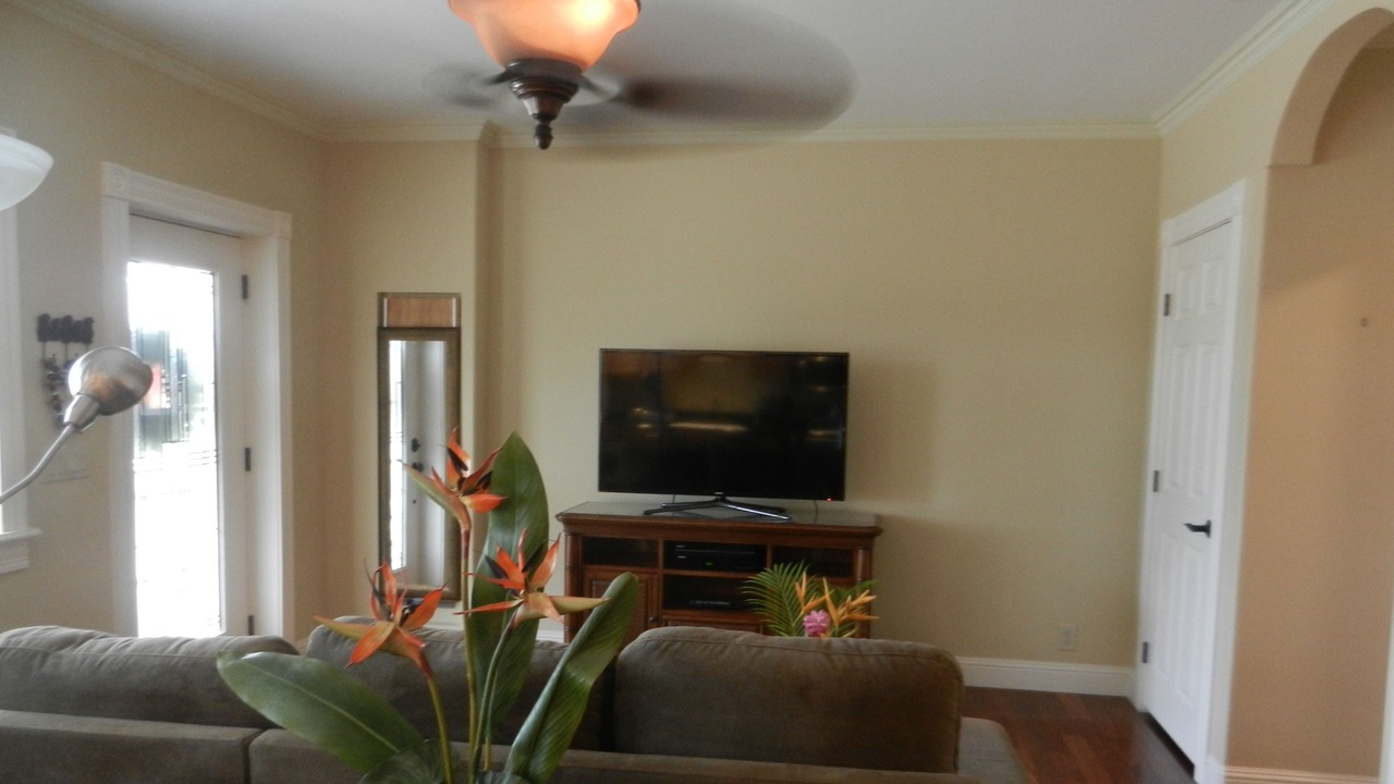 Photo of Bedroom in Waikane