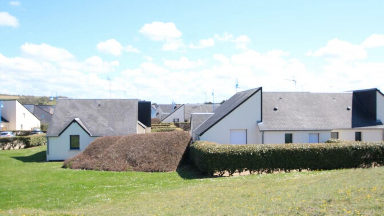 Photo of Outdoor in Surtainville