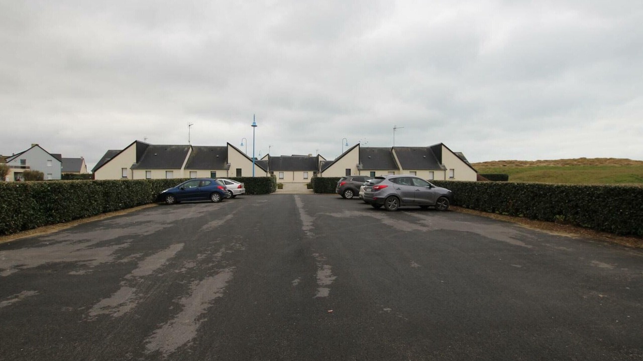 Photo of Outdoor in Surtainville