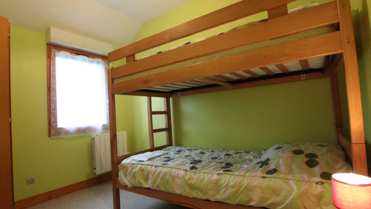 Photo of Bedroom in Surtainville