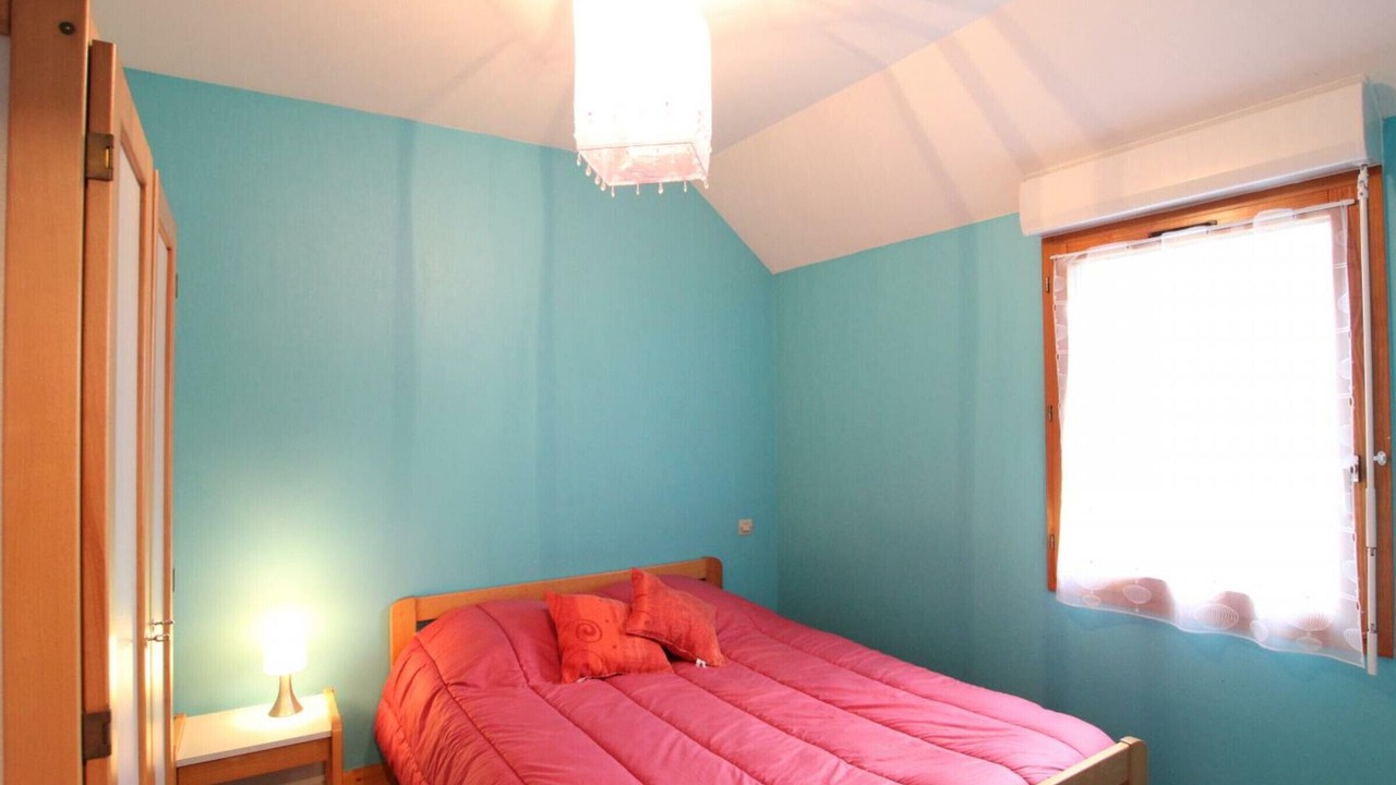 Photo of Bedroom in Surtainville
