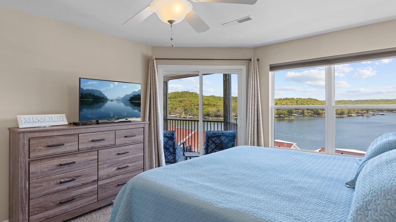 Photo of Bedroom in Camdenton