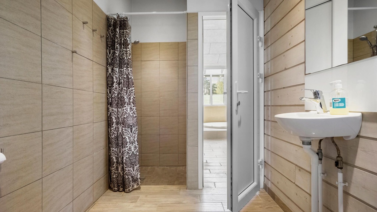 Photo of Bathroom in Bøtø By