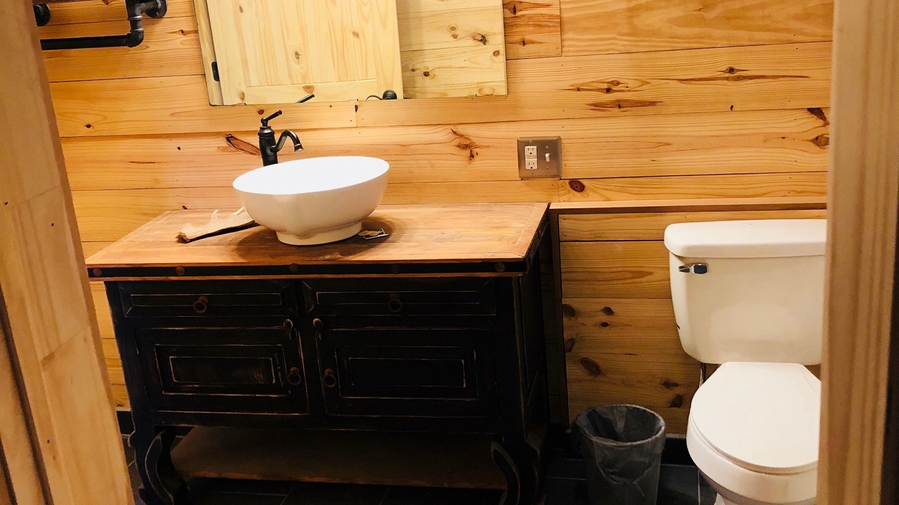 Photo of Bathroom in Leakey