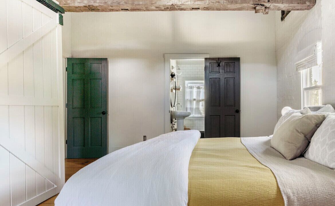 Photo of Bathroom in Beacon