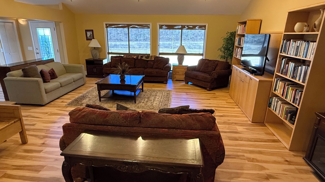 Photo of Livingroom in Robbinsville