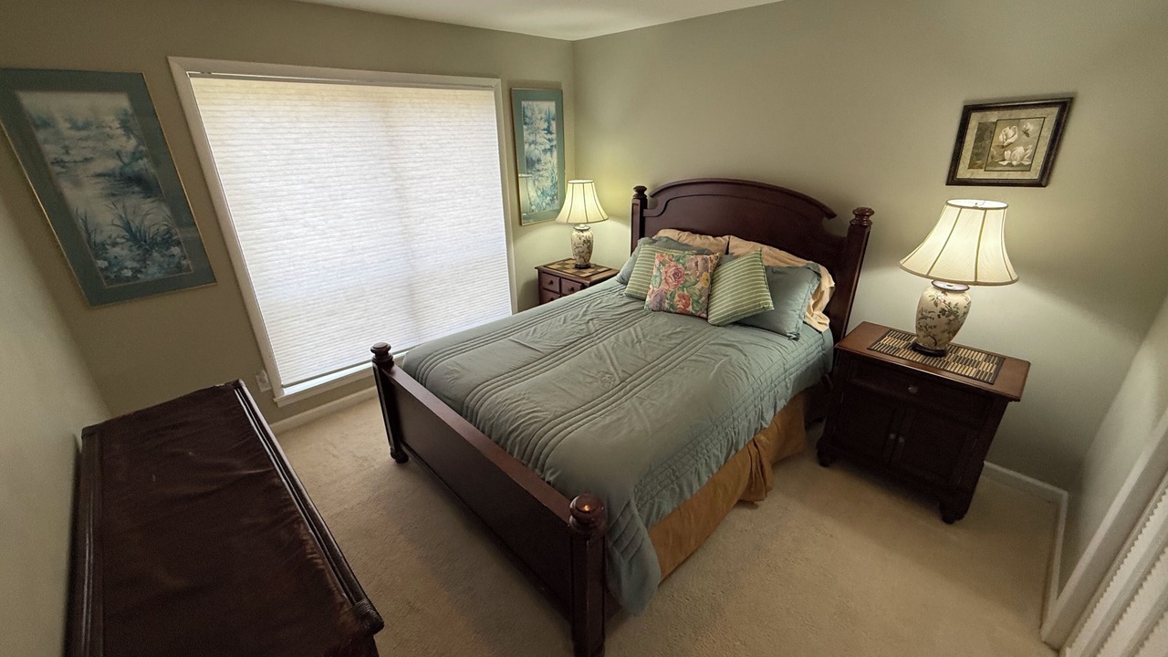 Photo of Bedroom in Robbinsville
