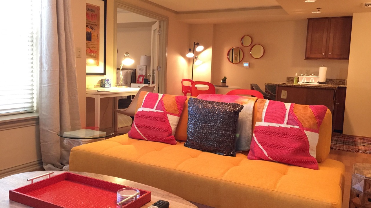 Photo of Livingroom in Midtown