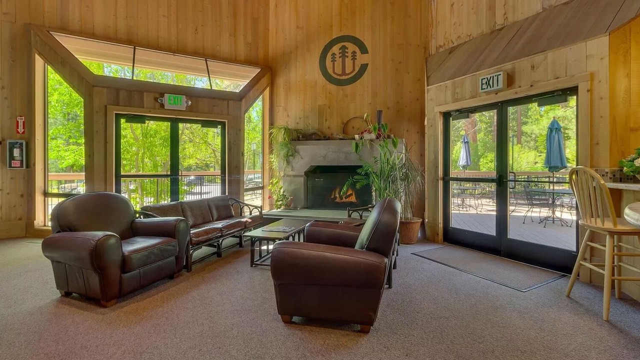Photo of Livingroom in Carnelian Woods