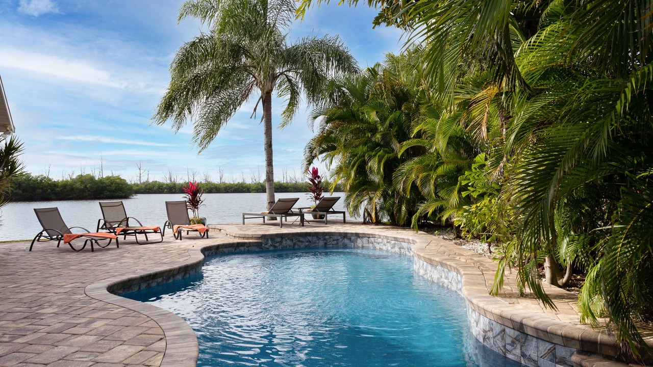 Photo of Outdoor in Sunnyland Beach