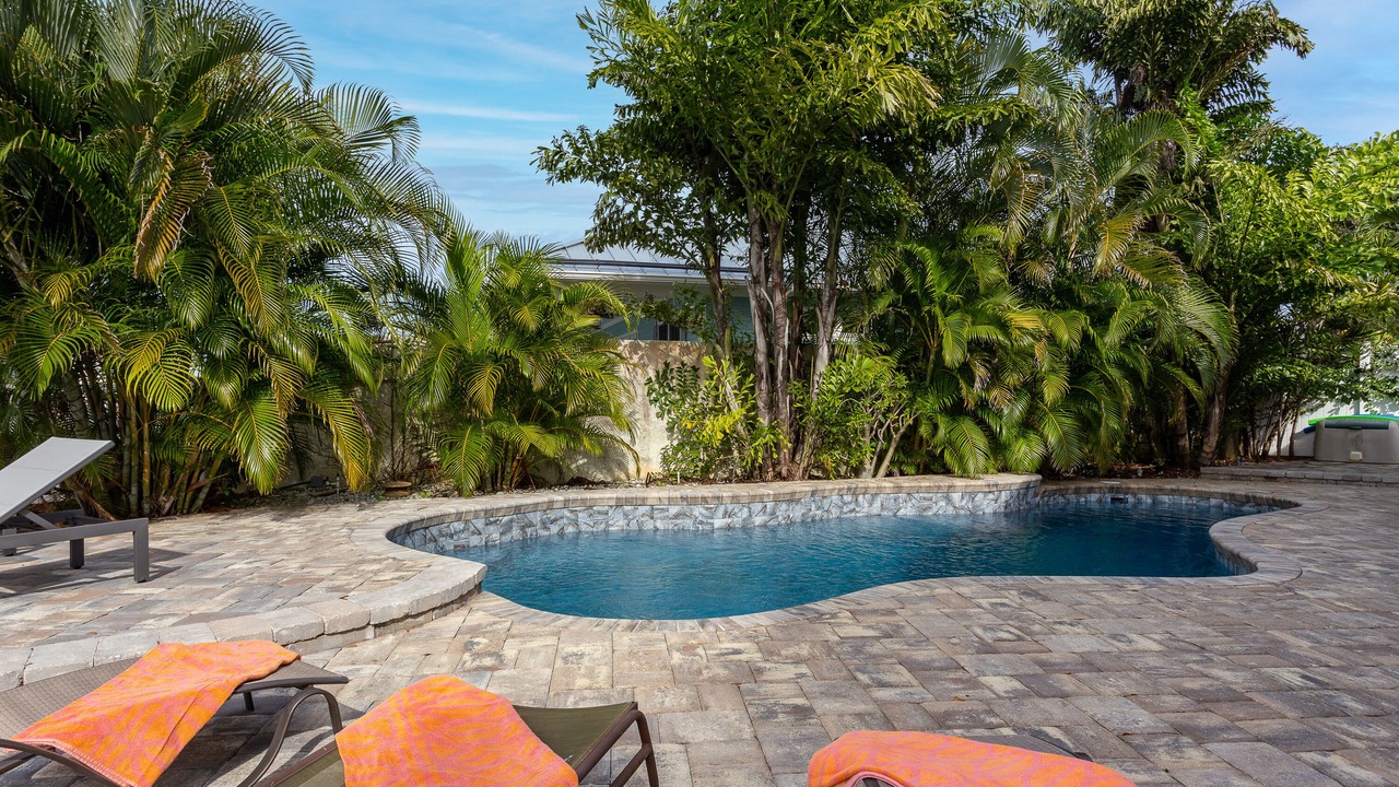 Photo of Outdoor in Sunnyland Beach