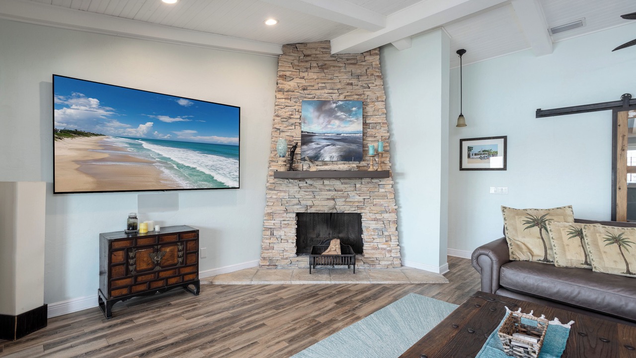 Photo of Bedroom in Sunnyland Beach