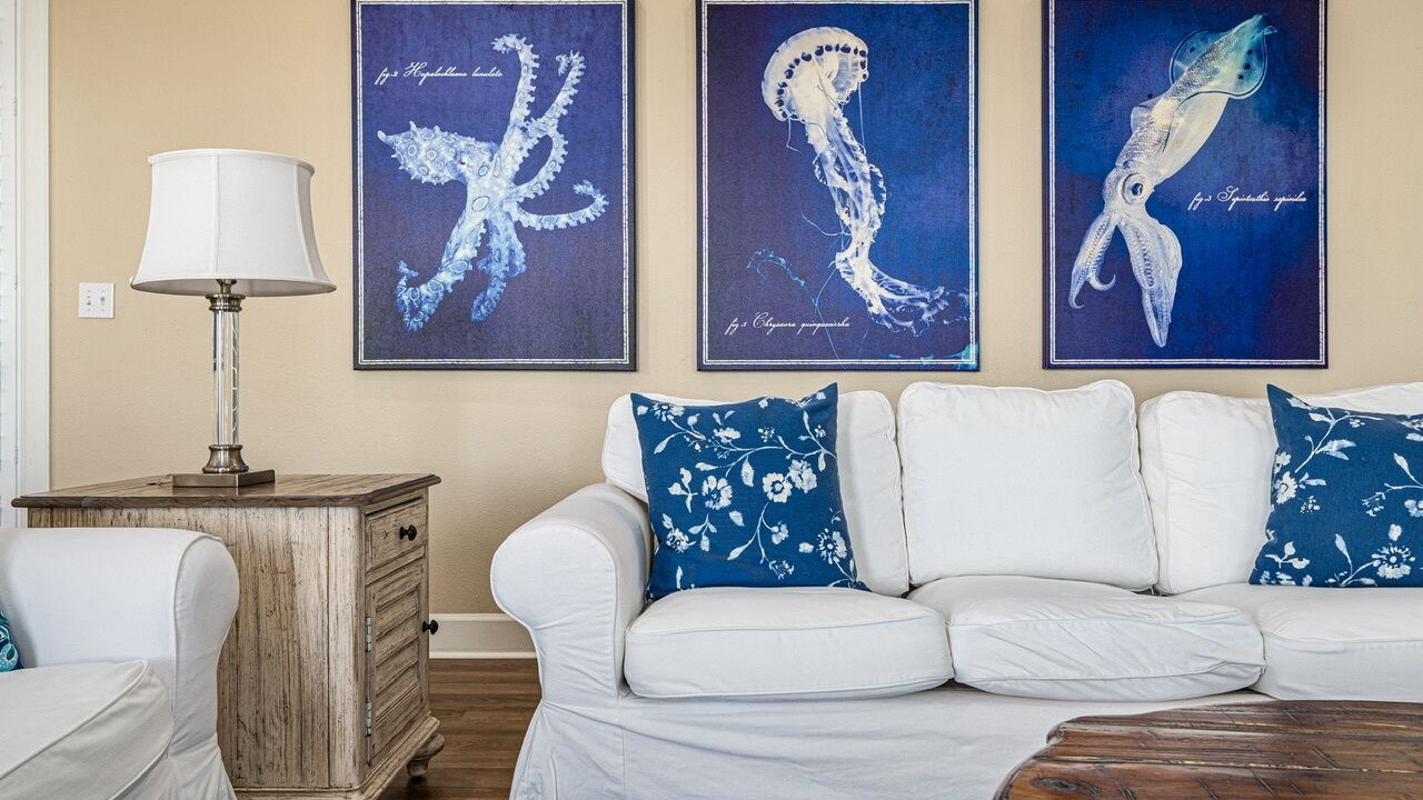 Photo of Livingroom in Crystal Beach