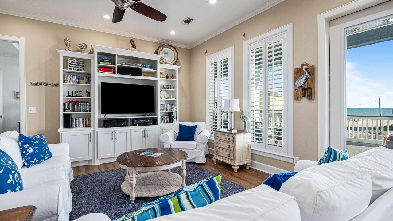 Photo of Livingroom in Crystal Beach