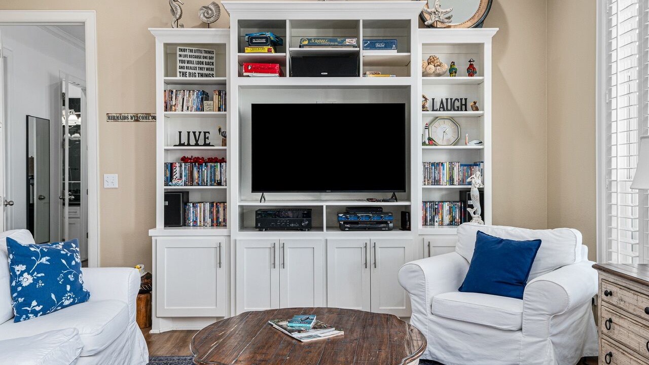 Photo of Livingroom in Crystal Beach