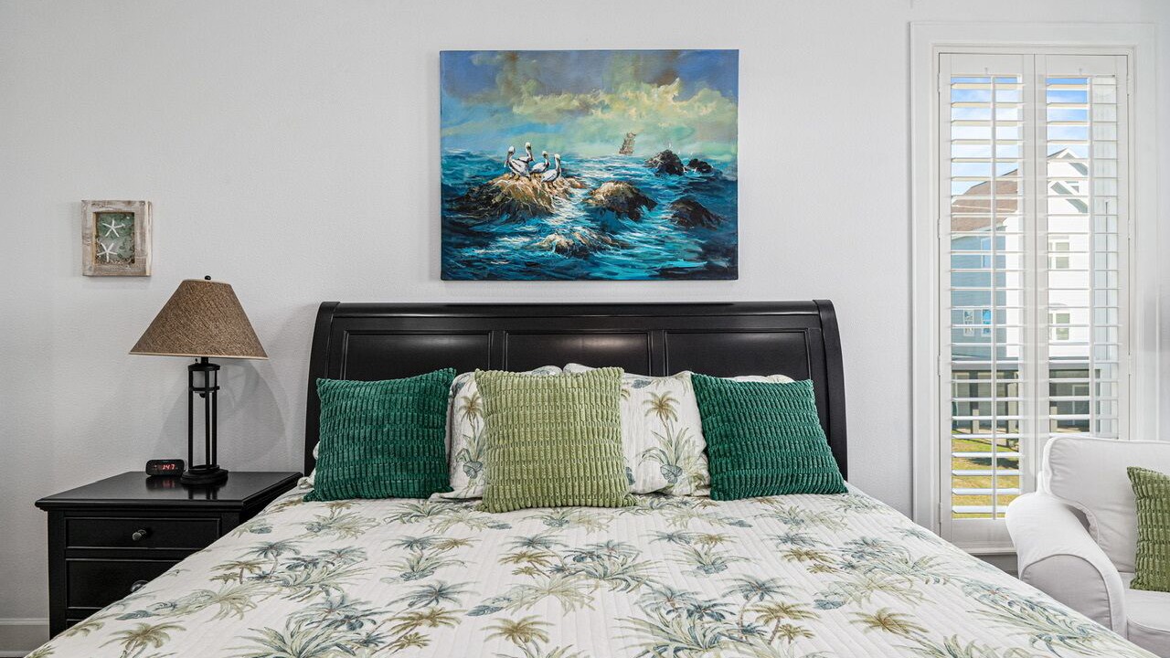 Photo of Bedroom in Crystal Beach