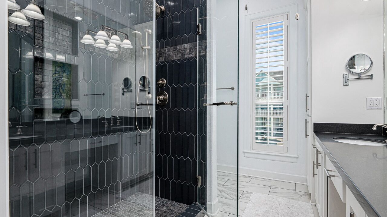 Photo of Bathroom in Crystal Beach