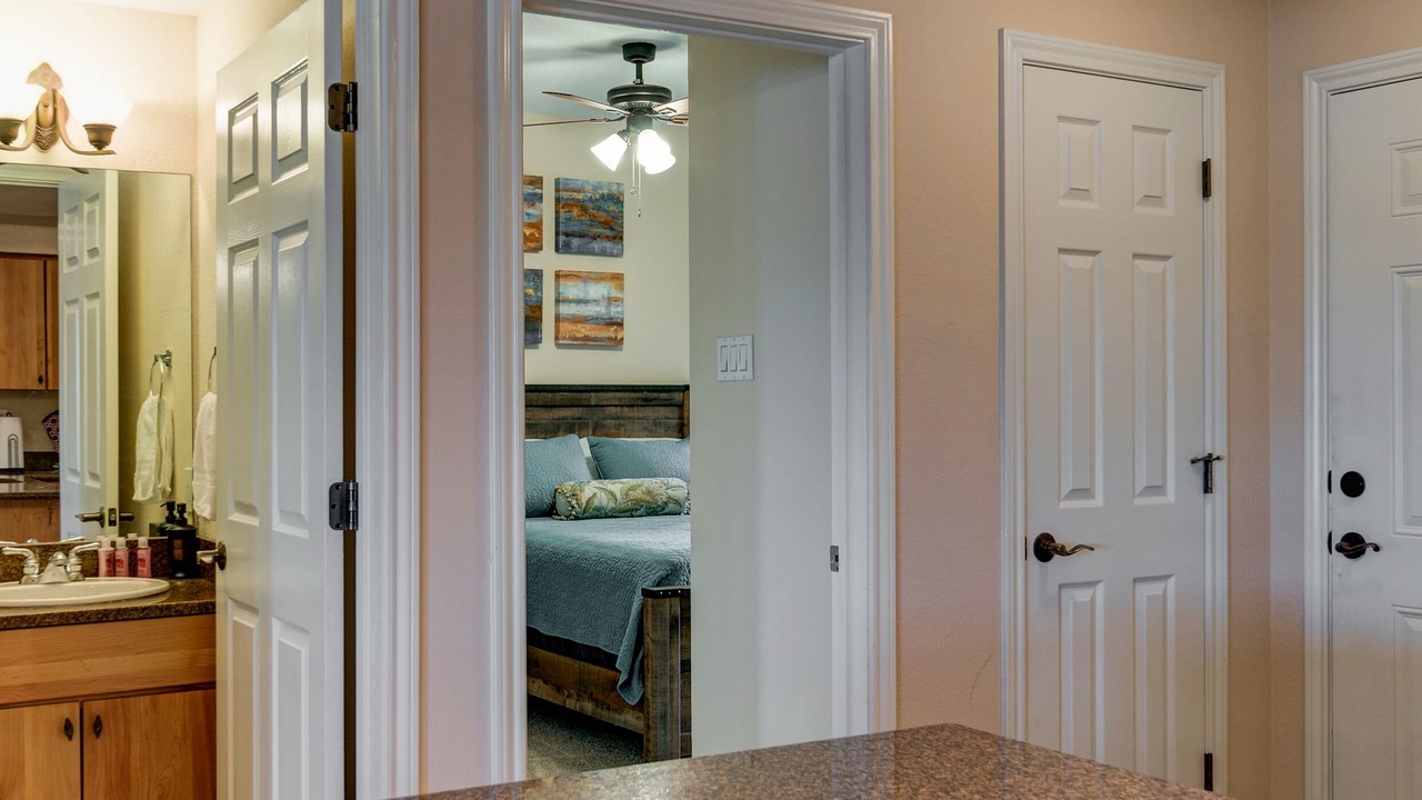 Photo of Bathroom in Highland Lake Estates
