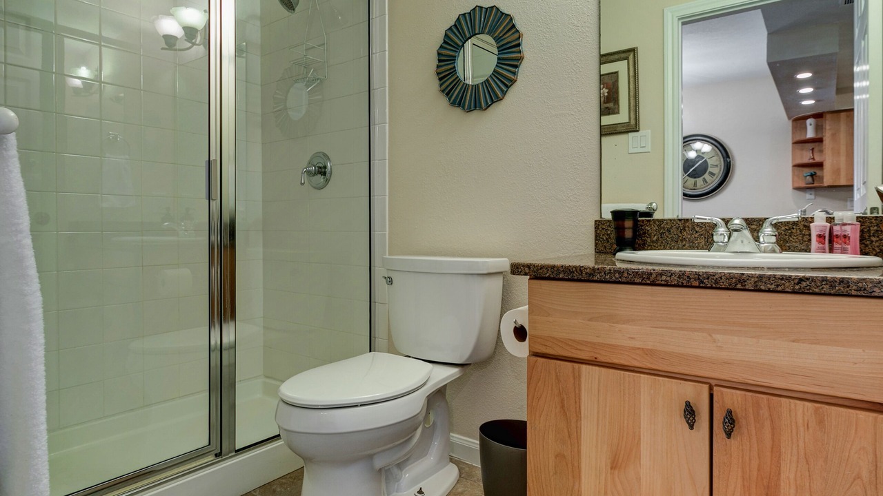 Photo of Bathroom in Highland Lake Estates