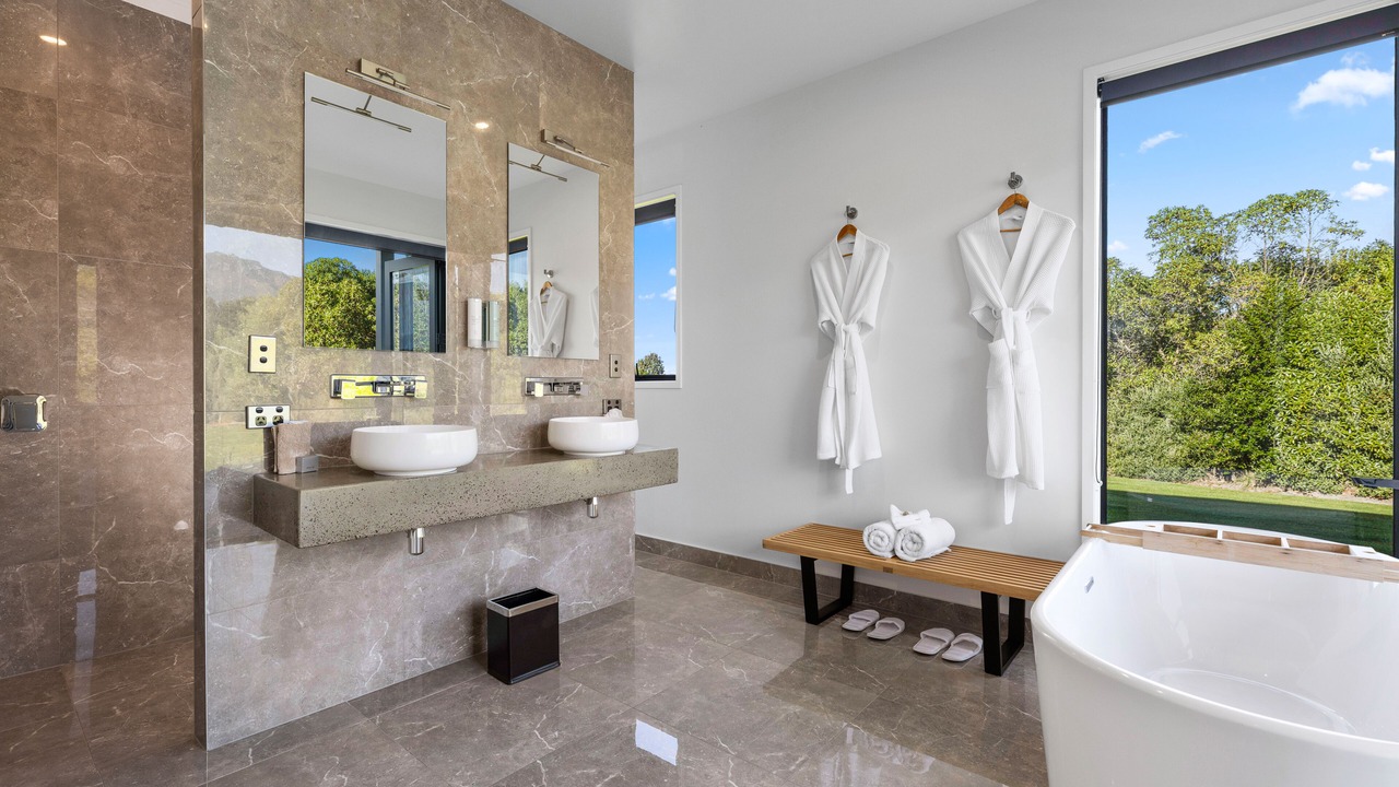 Photo of Bathroom in Hapuku