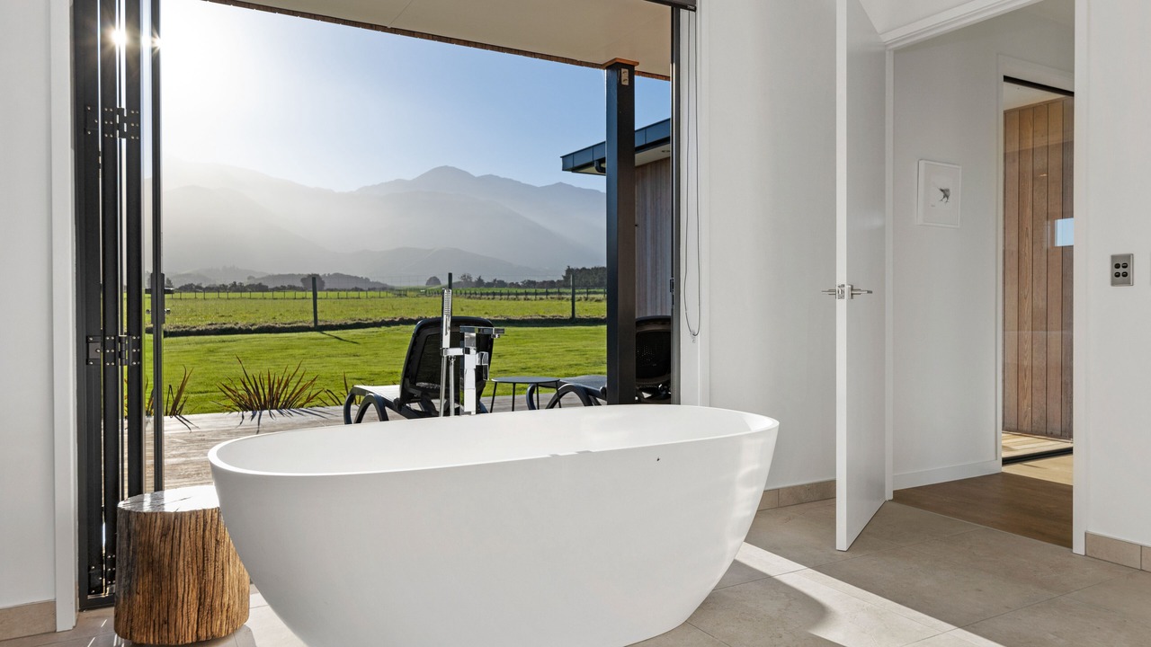 Photo of Bathroom in Hapuku