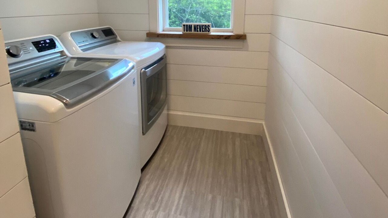 Photo of Bedroom in Tom Nevers