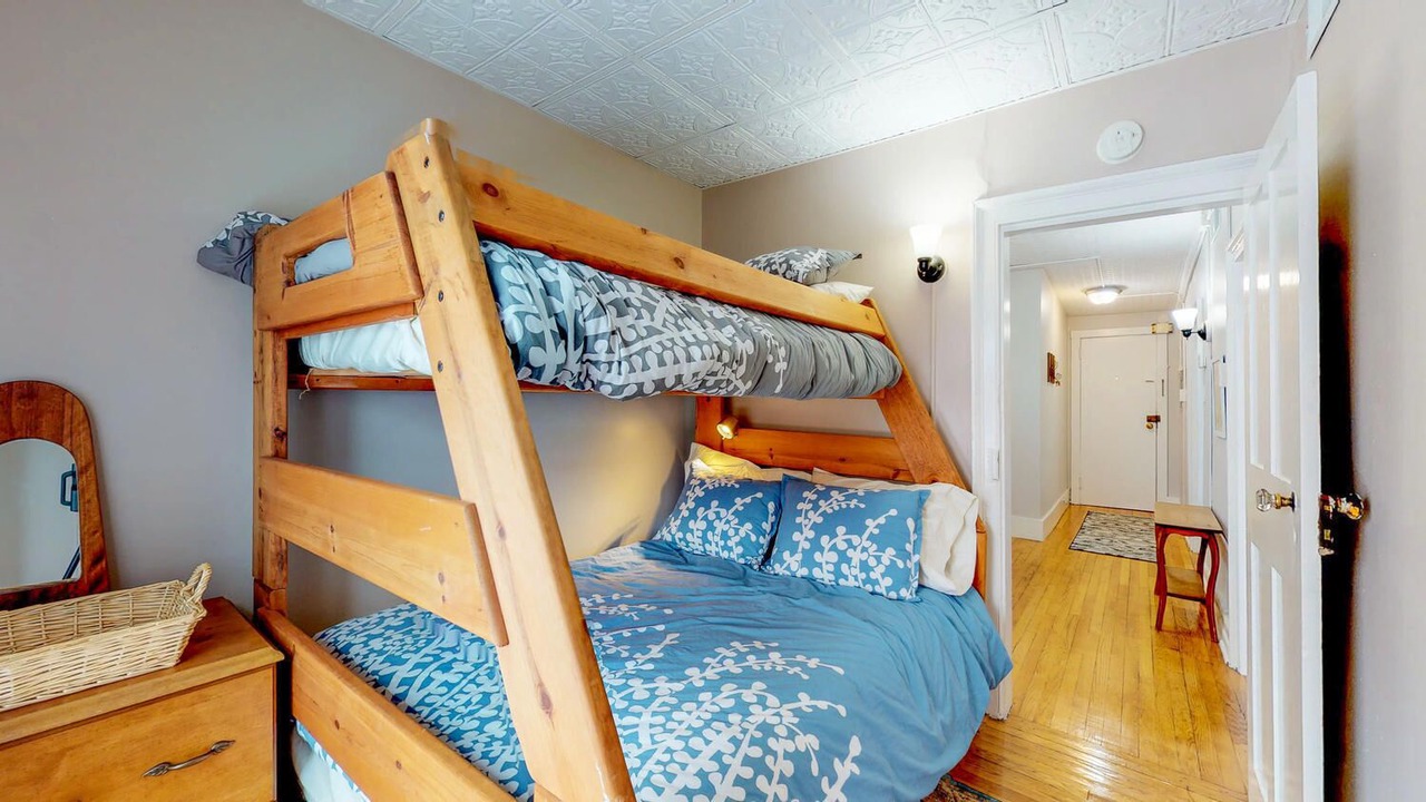 Photo of Bedroom in Troy