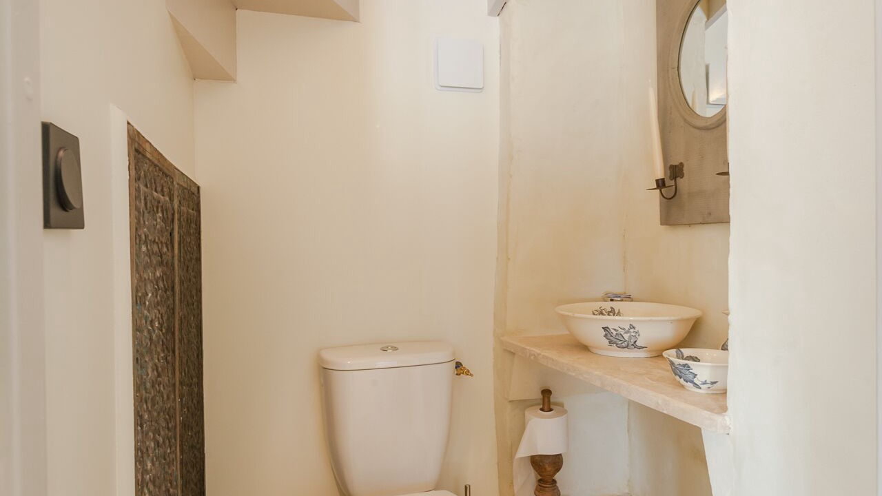 Photo of Bathroom in Vouilly