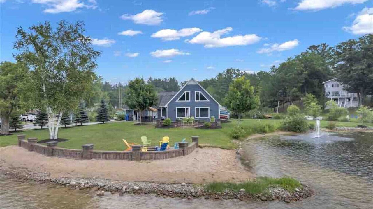 Photo of Outdoor in Hale