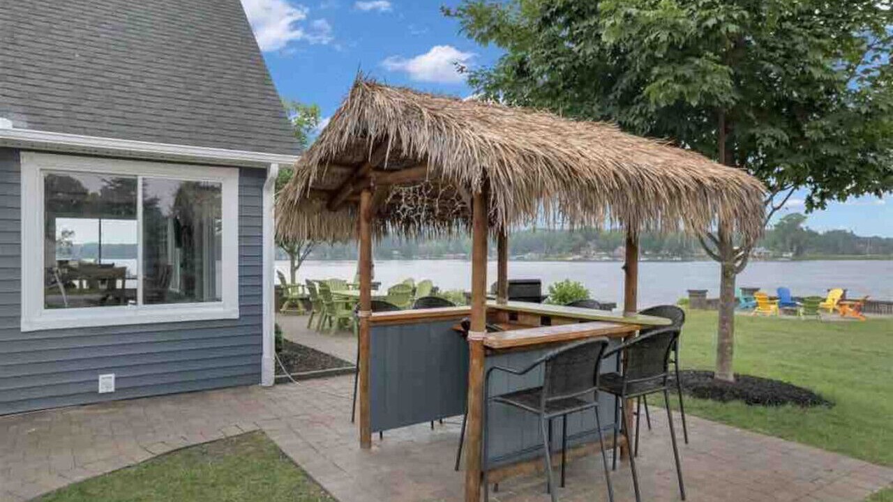 Photo of Outdoor in Hale