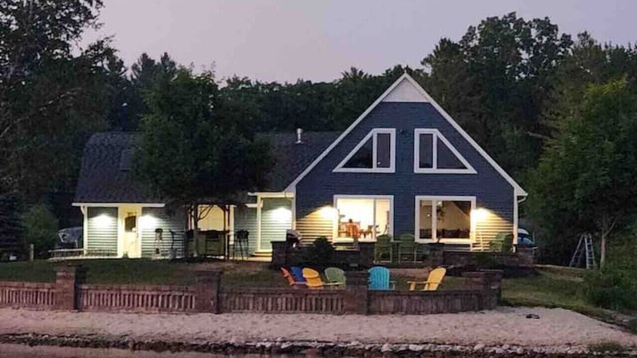 Photo of Outdoor in Hale