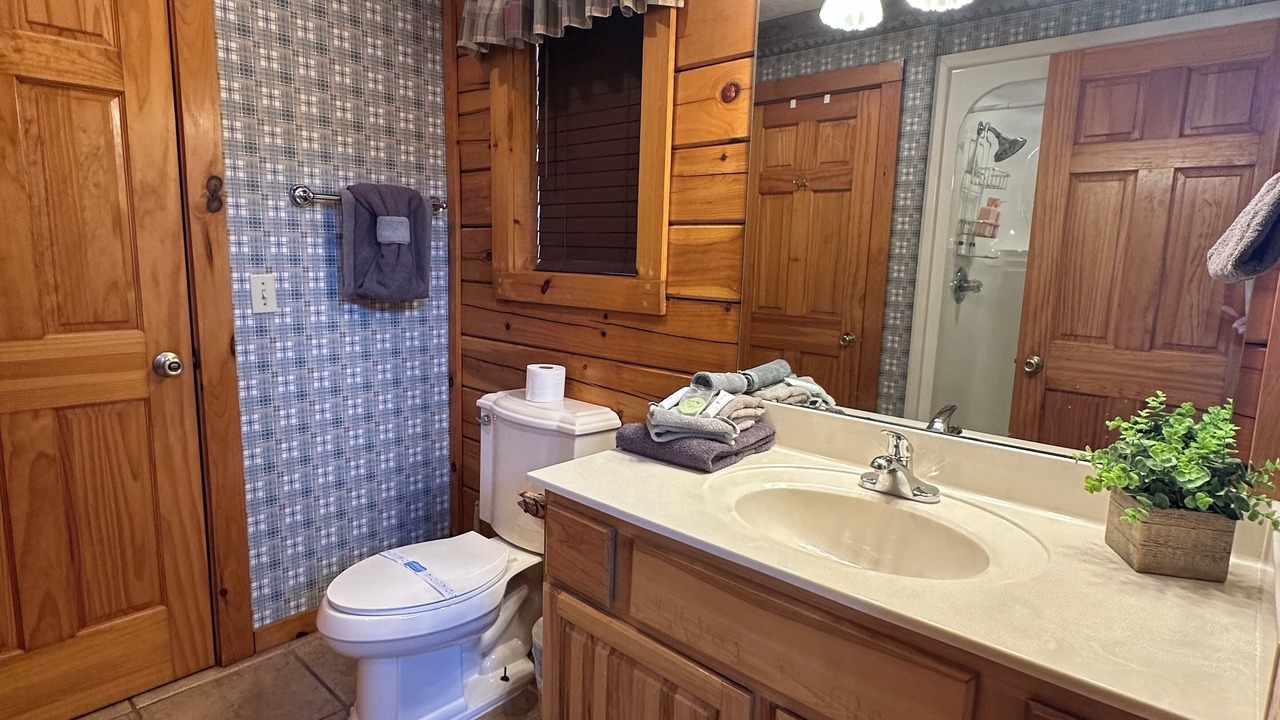 Photo of Bathroom in Pigeon Forge