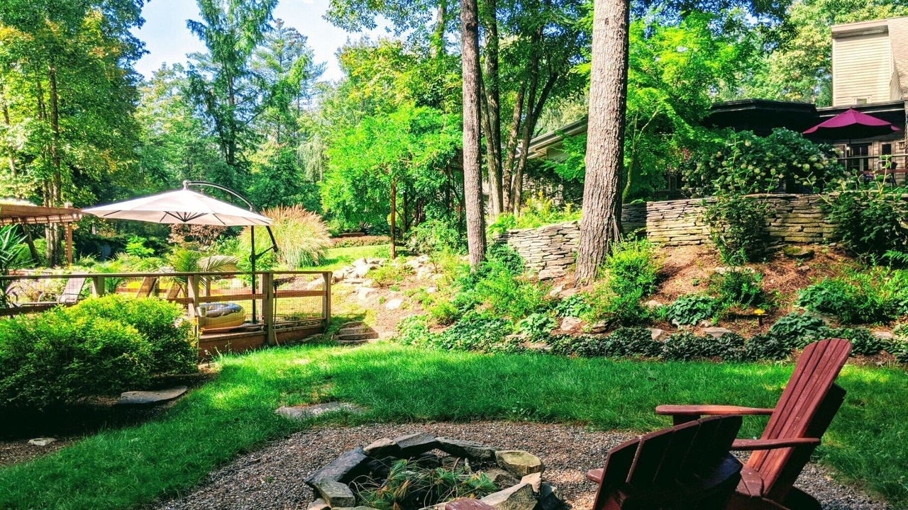 Photo of Others in Woodstock