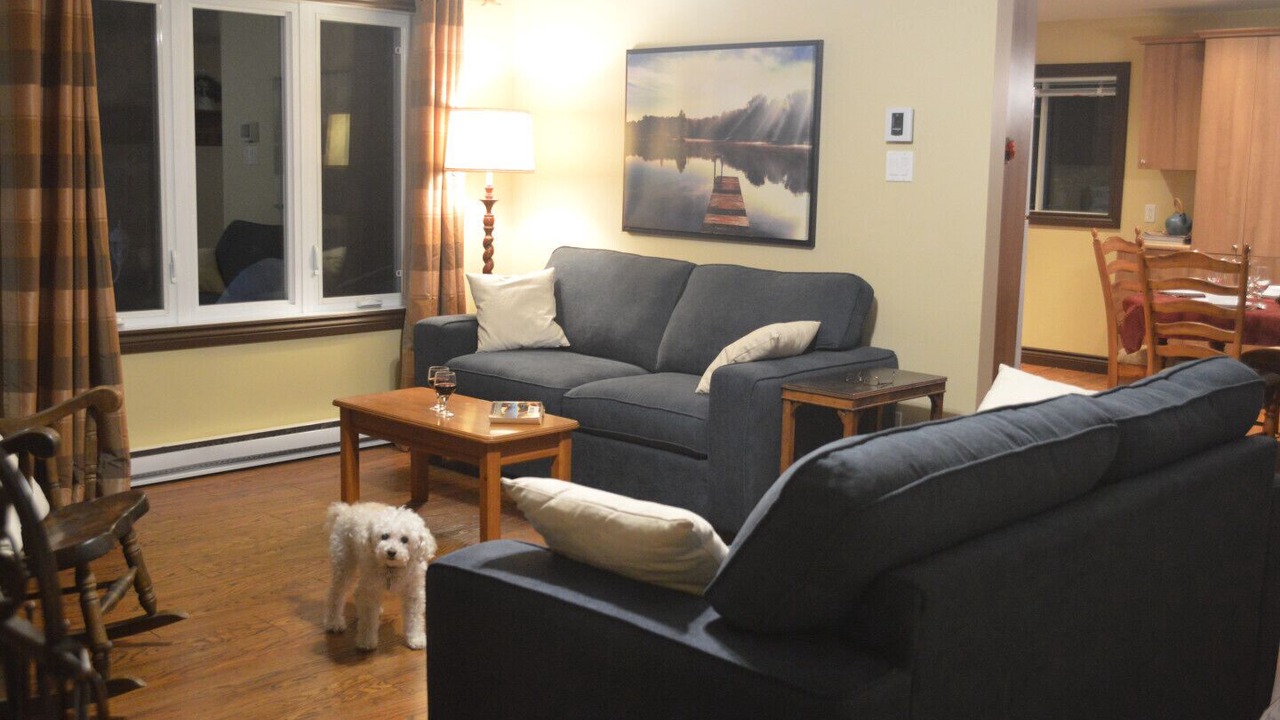 Photo of Livingroom in Amherst
