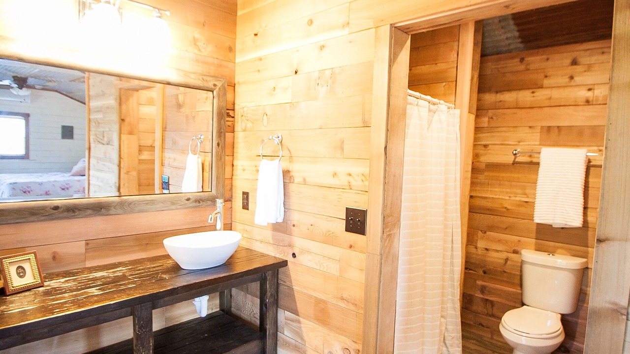 Photo of Bathroom in Driftwood